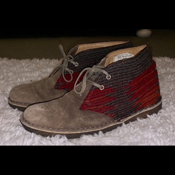 female clarks